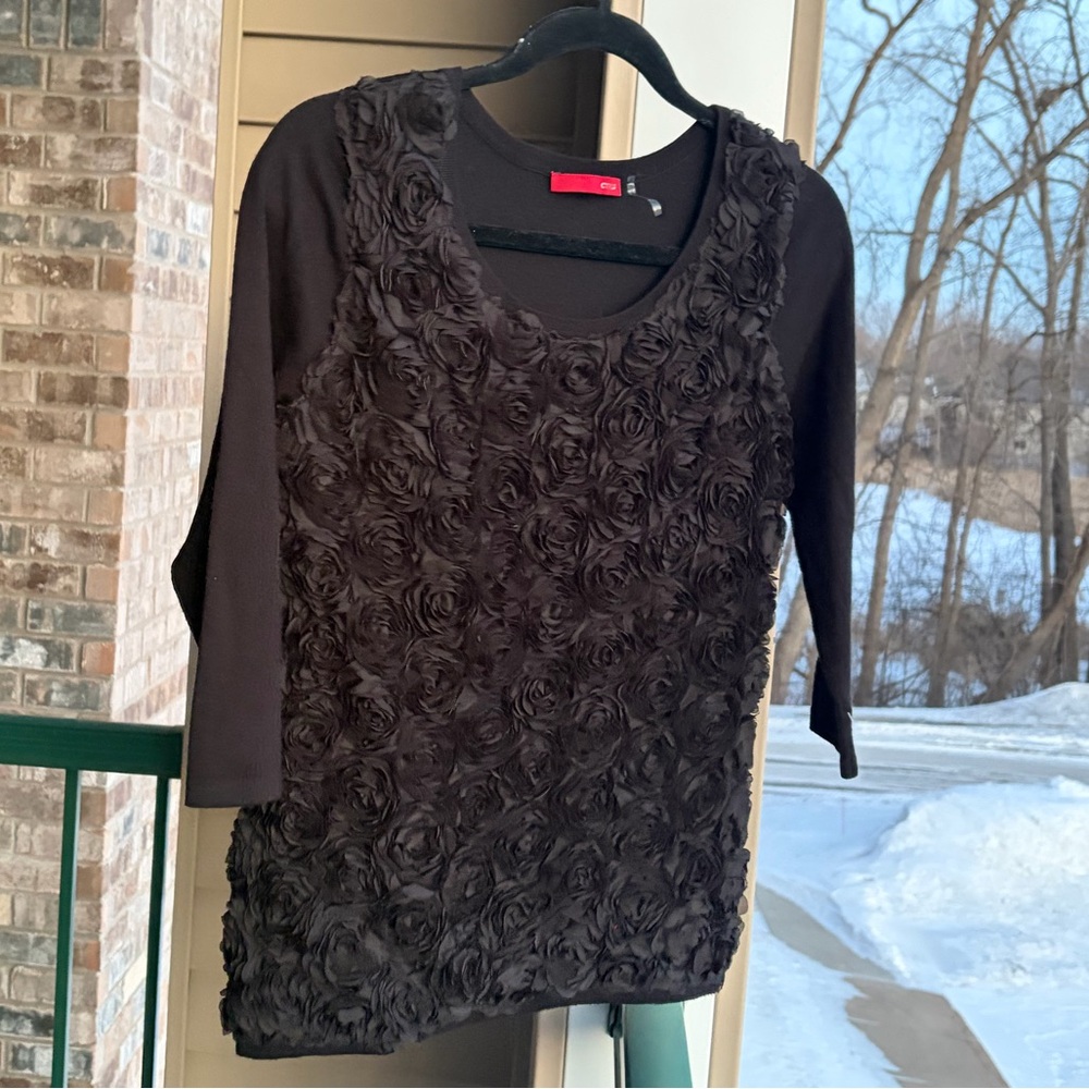 🆕 Cyrus Black 3D Rosette Floral Textured Top 3/4 Sleeve Scoop Neck Medium Office - Picture 11 of 14